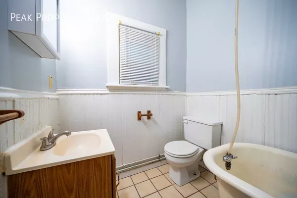 Studio Apartment for rent in Dennison Place - Central Columbus, Columbus