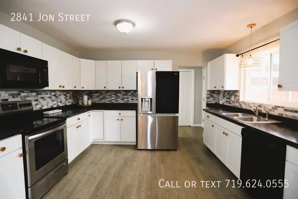 5 bedrooms apartment for rent in East Colorado Springs - East COS, Colorado Springs