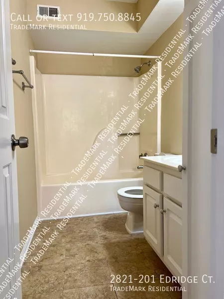 2 bedrooms apartment for rent in Wade - Central Raleigh, Raleigh