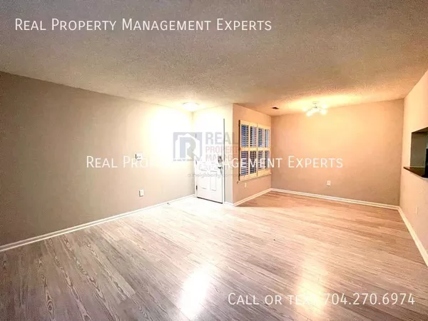 2 bedrooms apartment for rent in Beverly Woods - South Charlotte, Charlotte