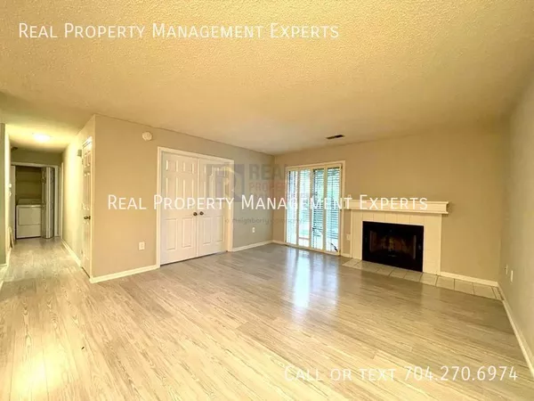 2 bedrooms apartment for rent in Beverly Woods - South Charlotte, Charlotte
