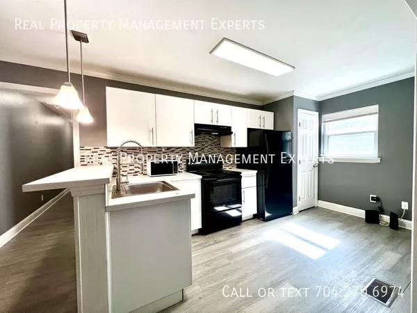 2 bedrooms apartment for rent in Country Club Heights - East Charlotte, Charlotte