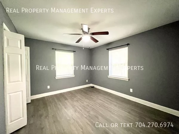 2 bedrooms apartment for rent in Country Club Heights - East Charlotte, Charlotte