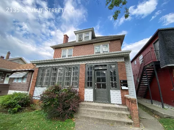 Studio Apartment for rent in Iuka Ravine/Indianola Forest - North Columbus, Columbus