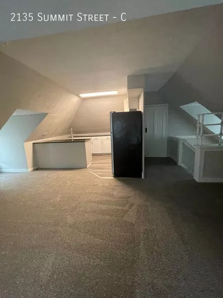 Studio Apartment for rent in Iuka Ravine/Indianola Forest - North Columbus, Columbus