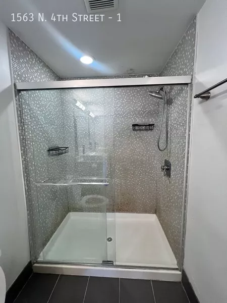 4 bedrooms apartment for rent in Weinland Park - Central Columbus, Columbus