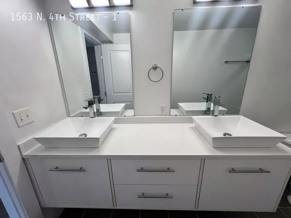 4 bedrooms apartment for rent in Weinland Park - Central Columbus, Columbus