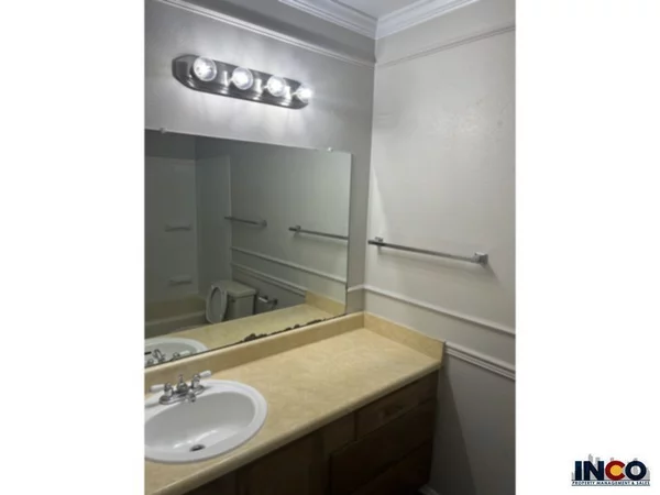 4 bedrooms apartment for rent in Barnum West - West Denver, Denver