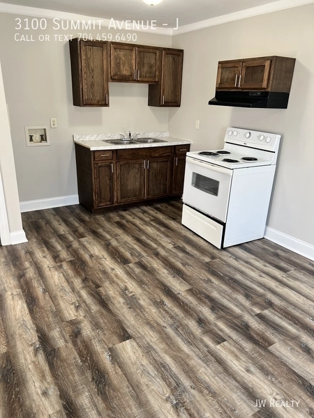 3 bedrooms apartment for rent in North Greensboro - Greensboro, Greensboro