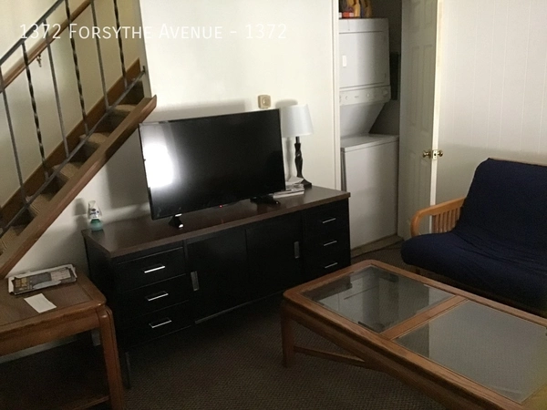 2 bedrooms apartment for rent in Dennison Place - Central Columbus, Columbus