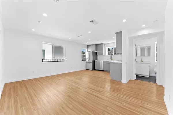 3 bedrooms apartment for rent in Mid City - Central Los Angeles, Los Angeles