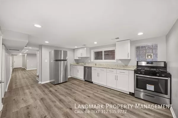 3 bedrooms apartment for rent in Irving Park - Northwest Side, Chicago