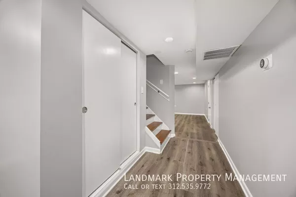 3 bedrooms apartment for rent in Irving Park - Northwest Side, Chicago