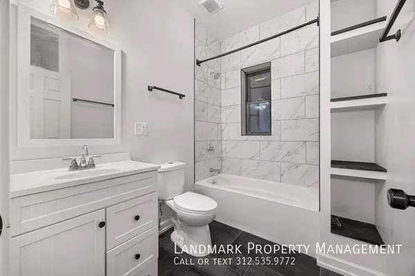 3 bedrooms apartment for rent in Grand Boulevard - South Side, Chicago