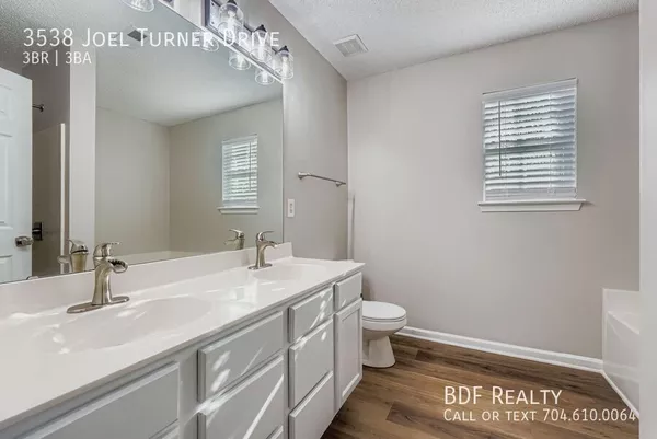 3 bedrooms apartment for rent in Oakdale - North Charlotte, Charlotte