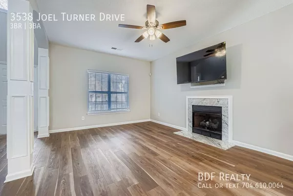 3 bedrooms apartment for rent in Oakdale - North Charlotte, Charlotte