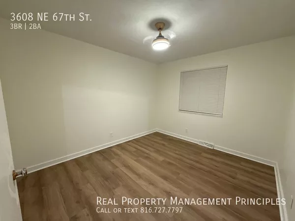 3 bedrooms apartment for rent in Gladstone - Outer KCMO, Kansas City