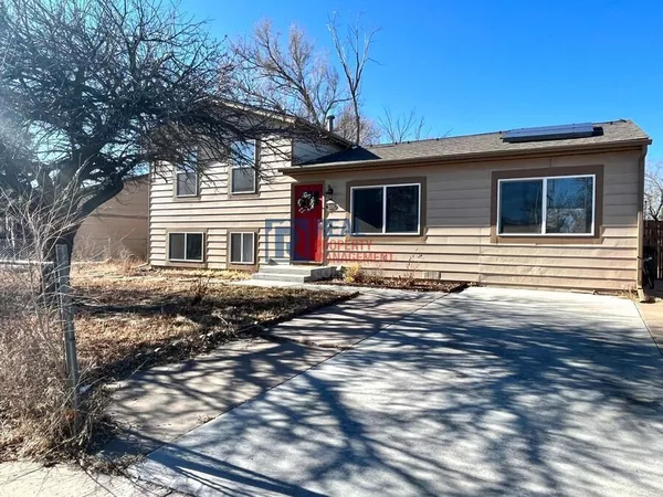 4 bedrooms apartment for rent in Southeast Colorado Springs - South COS, Colorado Springs