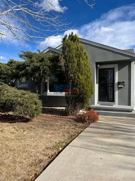 4 bedrooms apartment for rent in Harvey Park - South Denver, Denver