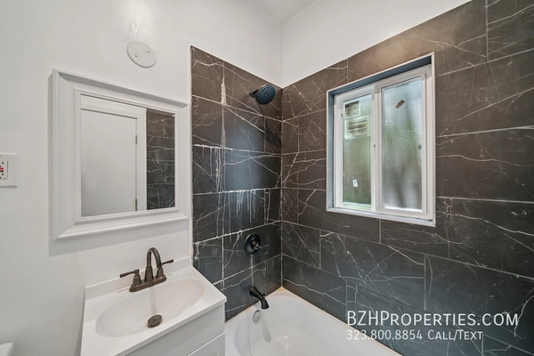 1 bedroom apartment for rent in Harvard Heights - Central Los Angeles, Los Angeles