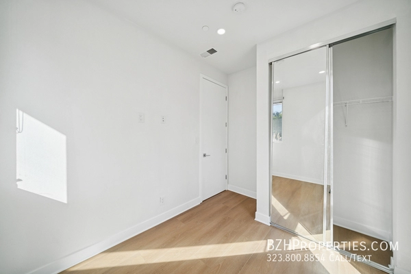 4 bedrooms apartment for rent in Mid City - Central Los Angeles, Los Angeles