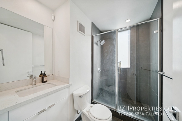 4 bedrooms apartment for rent in Mid City - Central Los Angeles, Los Angeles