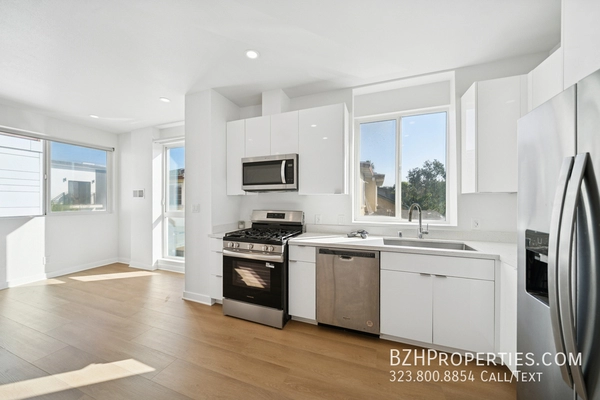 4 bedrooms apartment for rent in Mid City - Central Los Angeles, Los Angeles