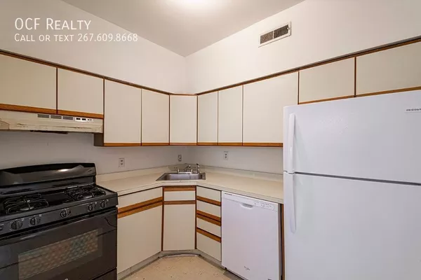 3 bedrooms apartment for rent in Spruce Hill - West Philadelphia, Philadelphia