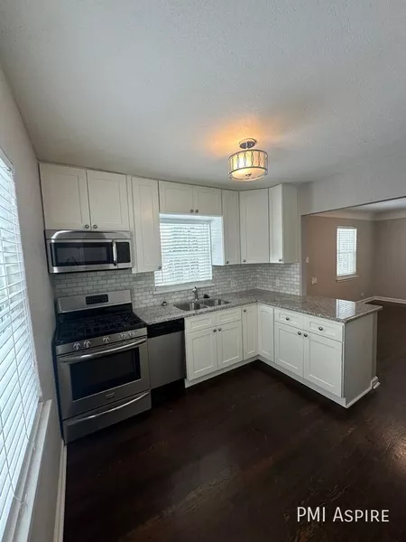 3 bedrooms apartment for rent in East Colfax - East Denver, Denver