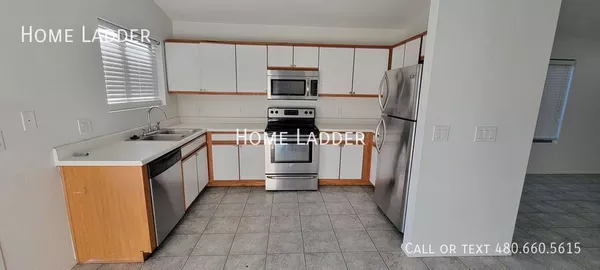 3 bedrooms apartment for rent in Maryvale - Phoenix, Phoenix