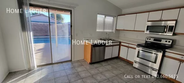 3 bedrooms apartment for rent in Maryvale - Phoenix, Phoenix