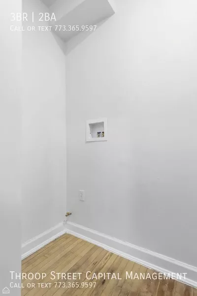3 bedrooms apartment for rent in Washington Park - South Side, Chicago