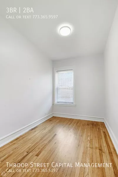 3 bedrooms apartment for rent in Washington Park - South Side, Chicago