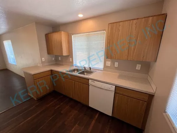 2 bedrooms apartment for rent in Glenfair - East Portland, Portland
