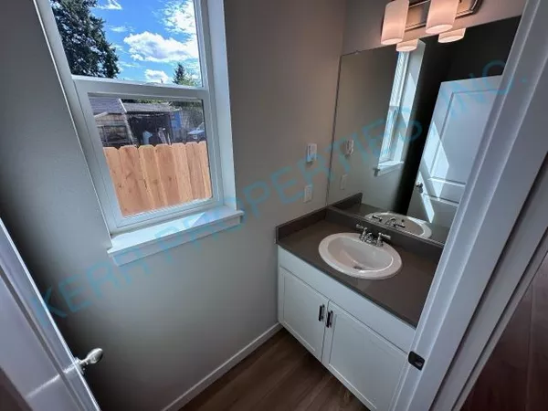 3 bedrooms apartment for rent in Foster-Powell - SE Portland, Portland