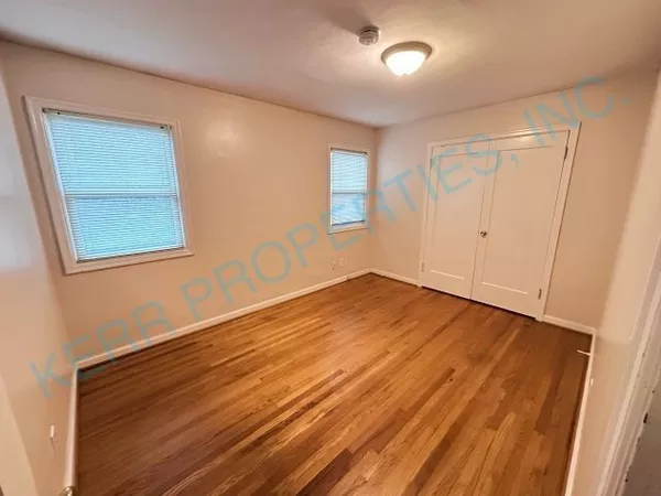 4 bedrooms apartment for rent in Beaumont-Wilshire - NE Portland, Portland