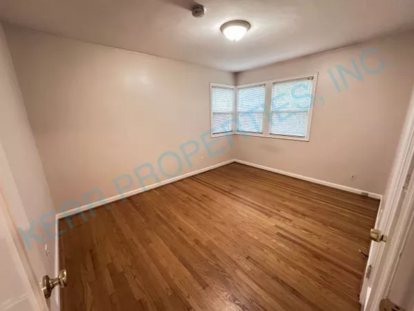 4 bedrooms apartment for rent in Beaumont-Wilshire - NE Portland, Portland