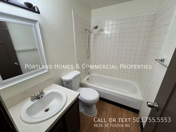 2 bedrooms apartment for rent in Lents - SE Portland, Portland