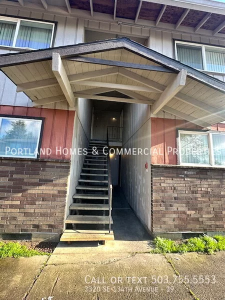 2 bedrooms apartment for rent in Powellhurst-Gilbert - SE Portland, Portland