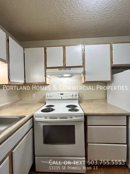 2 bedrooms apartment for rent in Powellhurst-Gilbert - SE Portland, Portland