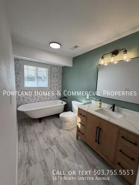 2 bedrooms apartment for rent in Hayden Island - North Portland, Portland
