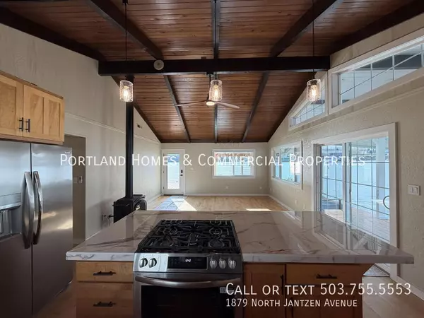 2 bedrooms apartment for rent in Hayden Island - North Portland, Portland