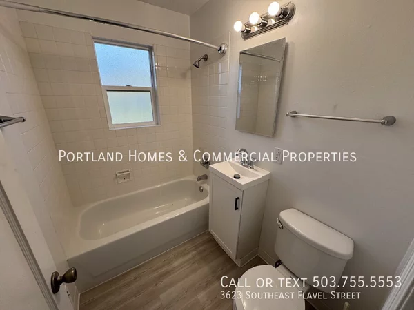 3 bedrooms apartment for rent in Woodstock Portland - SE Portland, Portland