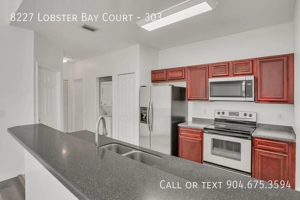 2 bedrooms apartment for rent in Deerwood - Southside, Jacksonville