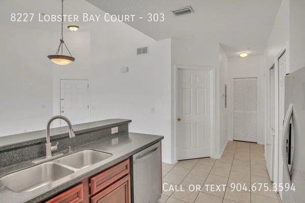 2 bedrooms apartment for rent in Deerwood - Southside, Jacksonville