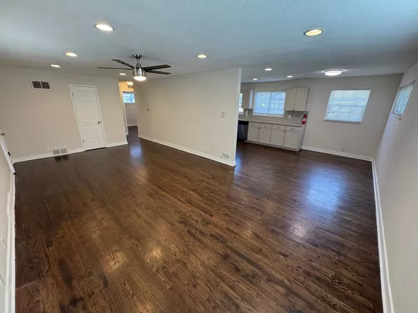 3 bedrooms apartment for rent in East Colfax - East Denver, Denver