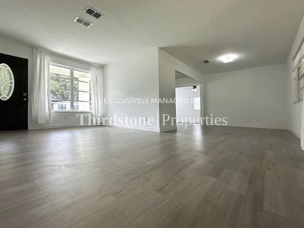 3 bedrooms apartment for rent in Baymeadows - Southside, Jacksonville