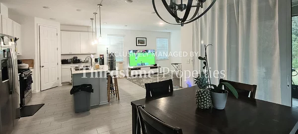 4 bedrooms apartment for rent in Marietta - Westside, Jacksonville