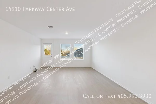 3 bedrooms apartment for rent in Apple Valley - SE OKC, Oklahoma City