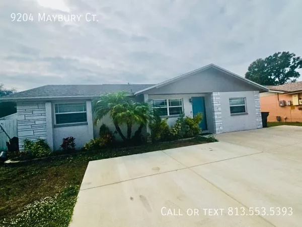 4 bedrooms apartment for rent in Town 'n' Country - West Tampa, Tampa